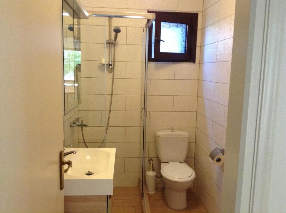 Gialova Garden Bungalow Luaran gambar