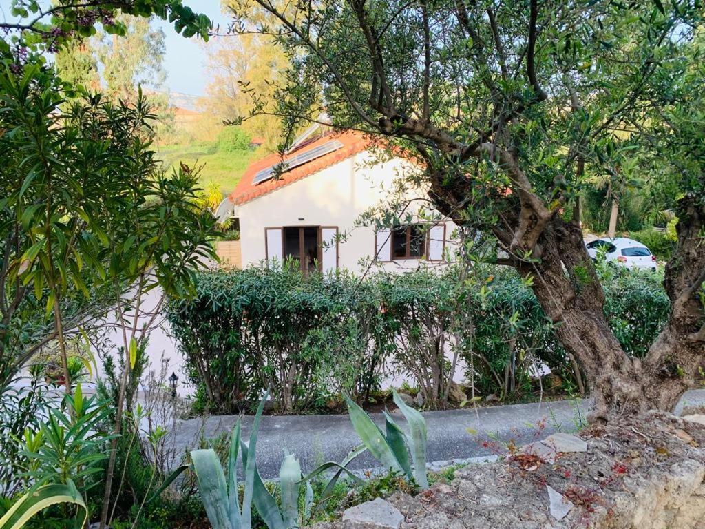 Gialova Garden Bungalow Luaran gambar