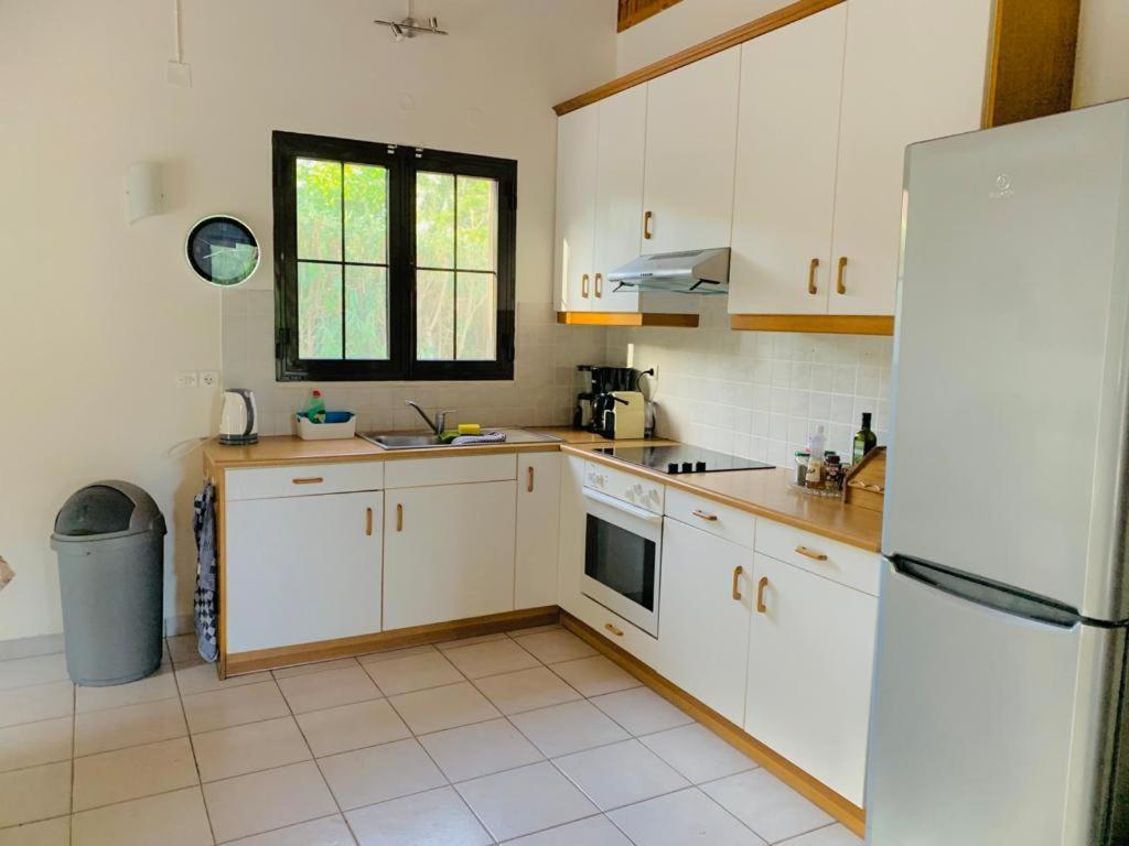 Gialova Garden Bungalow Luaran gambar